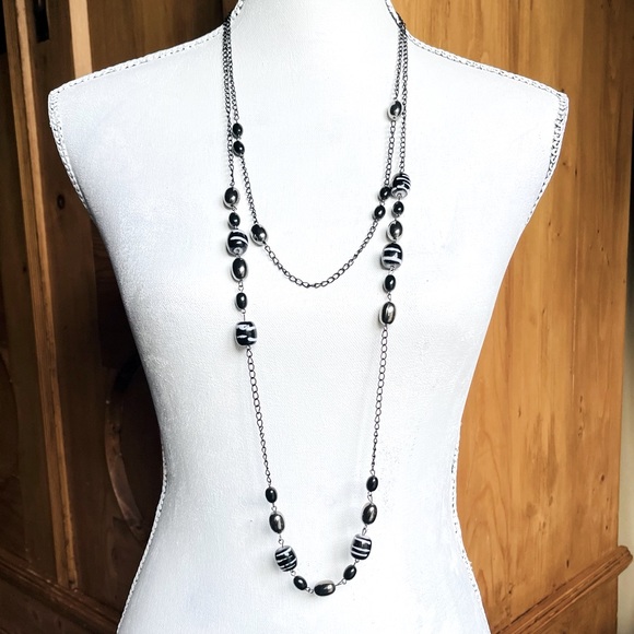 Jewelry - NEW Long Black and White Beaded Multi Versatile Necklace